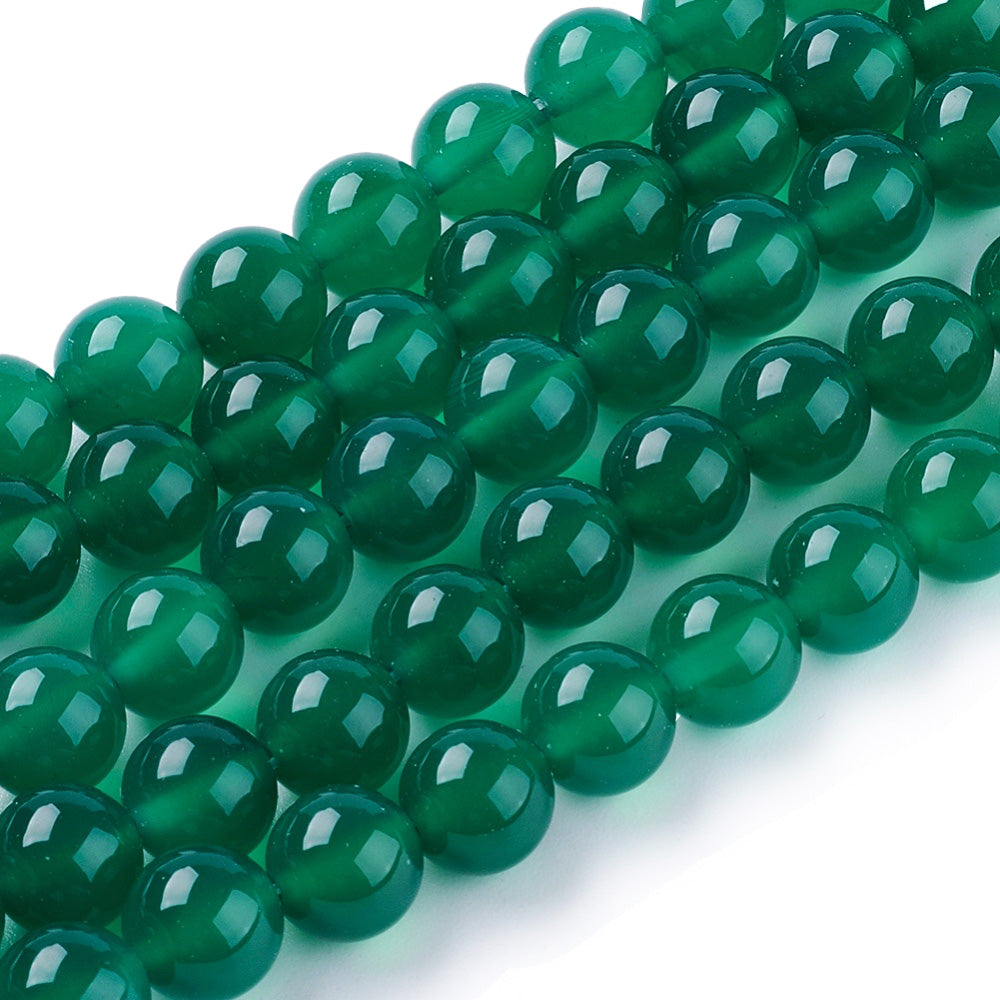 Green Onyx Agate Beads, Dyed, Green Color. Semi-Precious Gemstone Beads for DIY Jewelry Making.   Size: 8-8.5mm Diameter, Hole: 1mm; approx. 45pcs/strand, 15" Inches Long.  Material: Green Onyx, Agate Beads dyed Green Color. Polished, Shinny Finish.